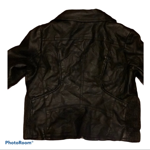 B Collection - Picture 4 of 5